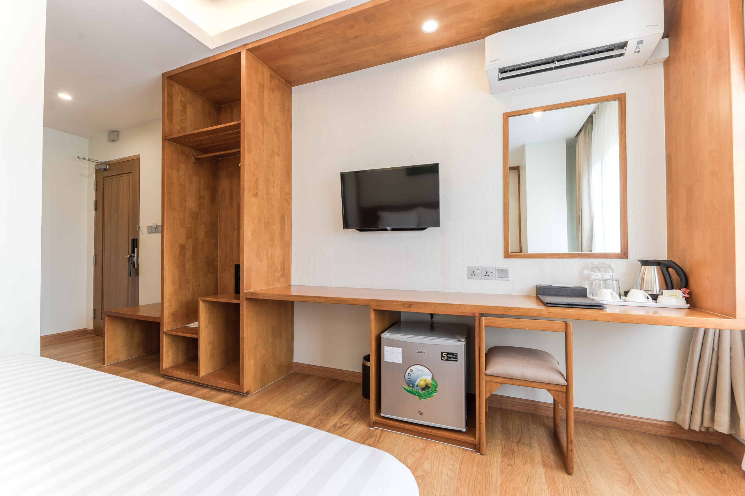 Comfort Deluxe ( Queen furniture )